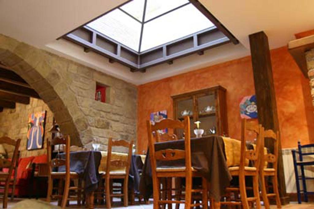 מסעדה או מקום אחר לאכול בו ב-Casa del Infanzón