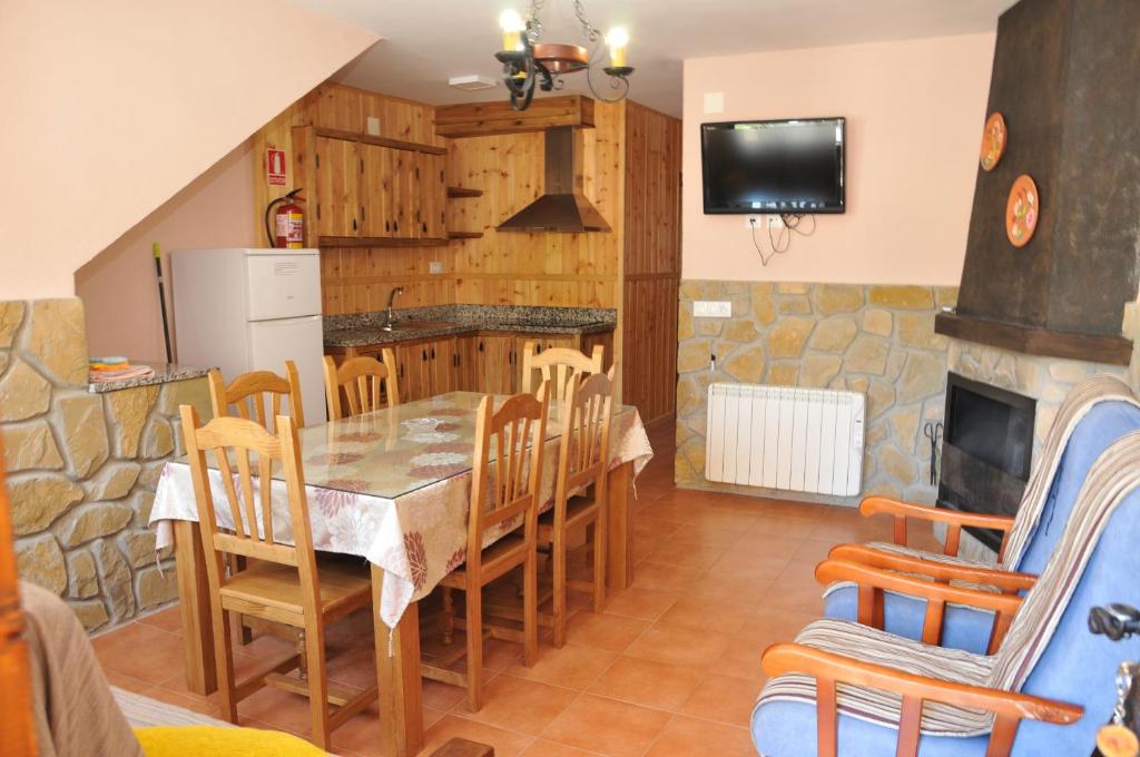 Kuchnia lub aneks kuchenny w obiekcie Alojamientos Rural Tejerina