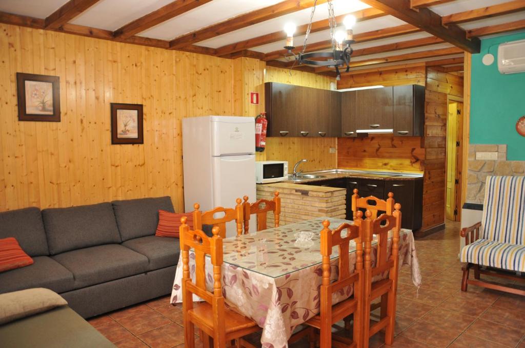 Kuchnia lub aneks kuchenny w obiekcie Alojamientos Rural Tejerina