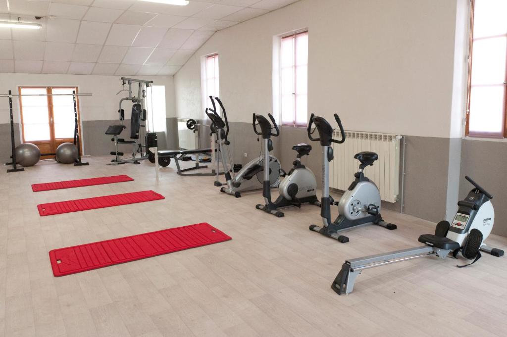 Fitness centrum a/nebo fitness zařízení v ubytování VTF Les Florans