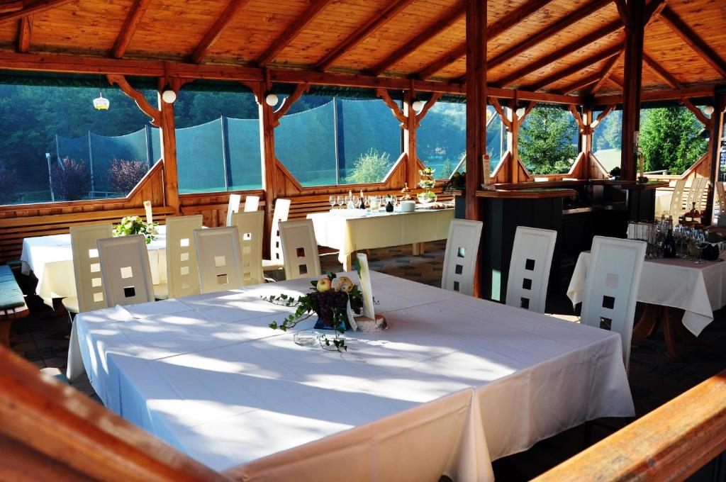 Restaurace v ubytování Natura Amon