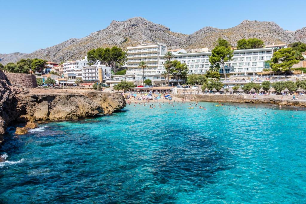 Molins 6 near the sea By homevillas360, Cala de Sant Vicenç ...