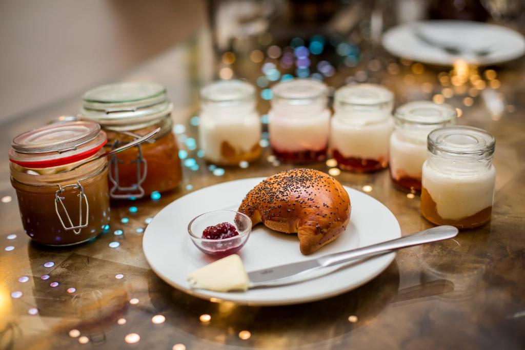 Hotel U Zlateho jelena - Resim 15