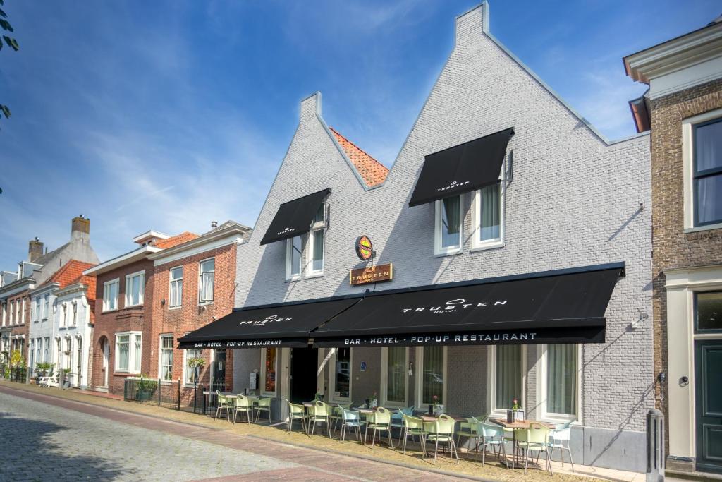 Gallery image of Hotel Trusten in Willemstad