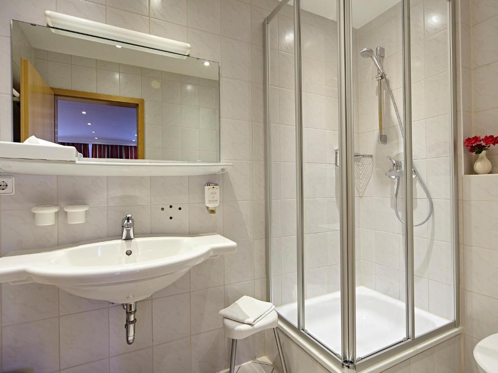 Landhotel Mohren - Double Room With Extra Bed