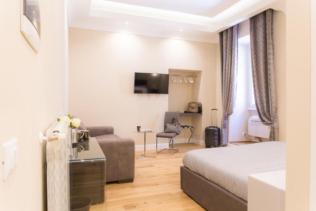 Nazionale Palace Suites - King Room