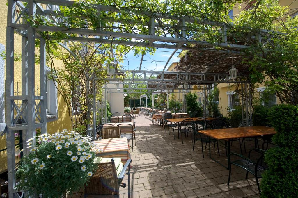 Zahrada ubytování Land-gut-Hotel Hotel Adlerbräu