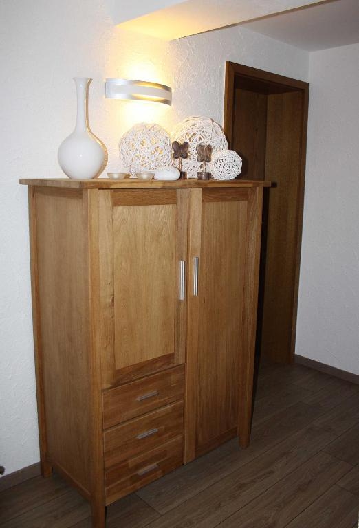 Fotografie z fotogalerie ubytování Panoramaferienwohnung Monika mit Pool v destinaci Schuttertal