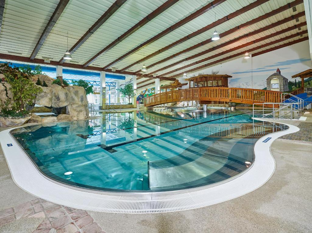 Basen w obiekcie Hotel Das Zentrum lub w pobliżu