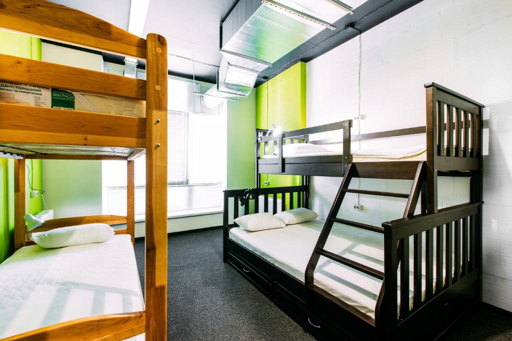 Postel nebo postele na pokoji v ubytování Happy Hostel Kiev