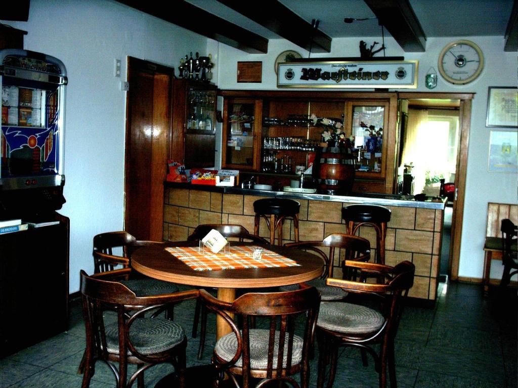 Lounge nebo bar v ubytování Gasthof Haus Hubertus