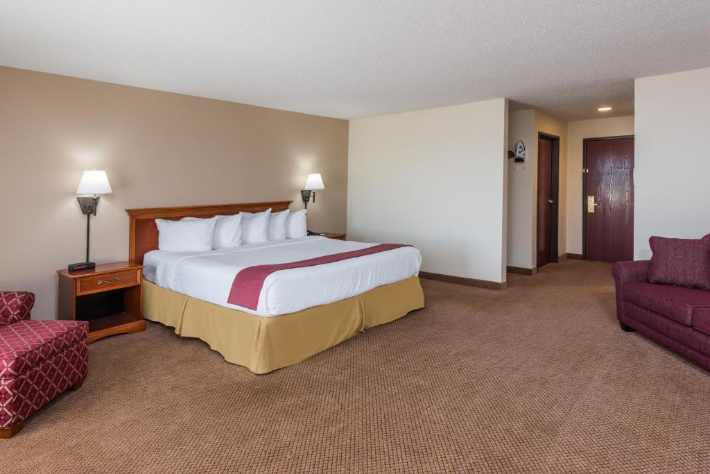Seasons Inn & Suites Highland - King Studio Suite - Non-fumeur