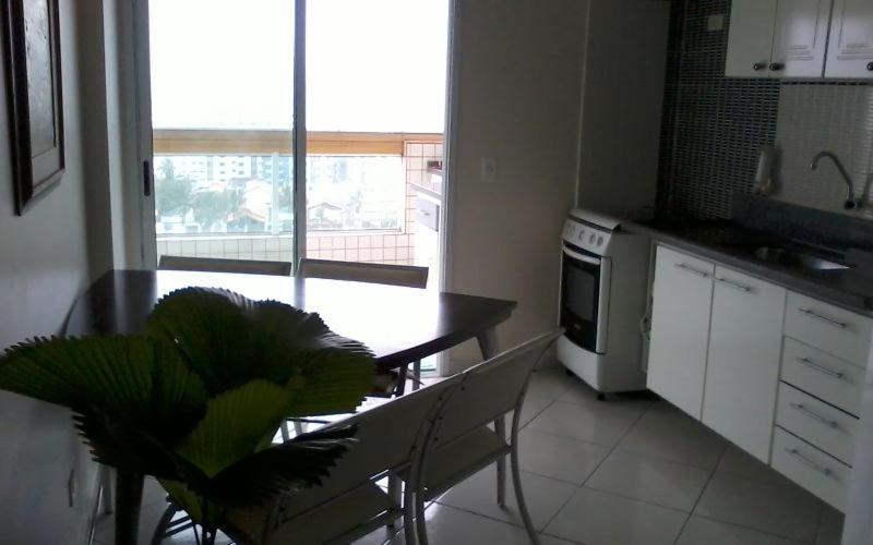  Apartamento frente ao mar