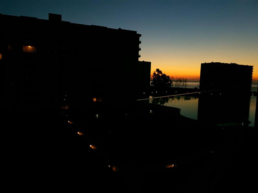 Východ nebo západ slunce při pohledu z apartmánu nebo okolí