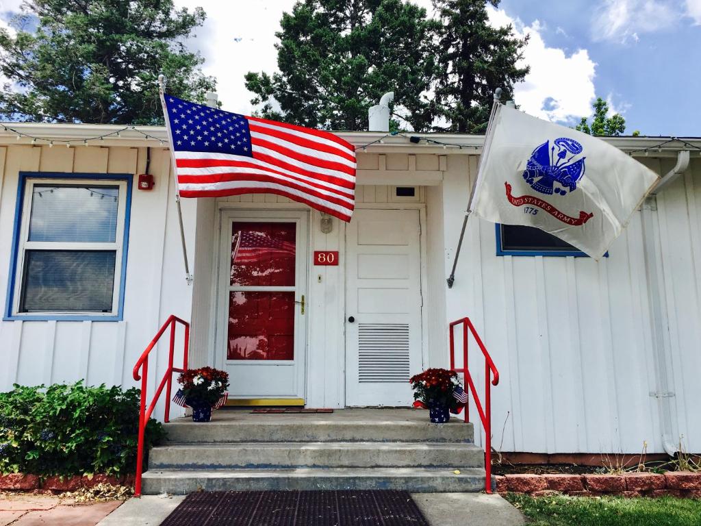 Canyon Inn - Housity