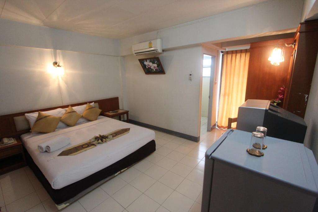 
Standard Double or Twin Room
