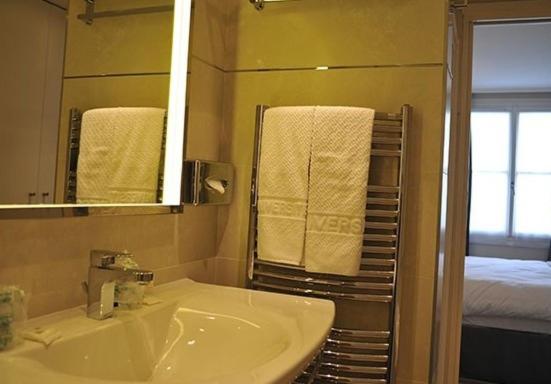 Hotel de L'Universite - 6