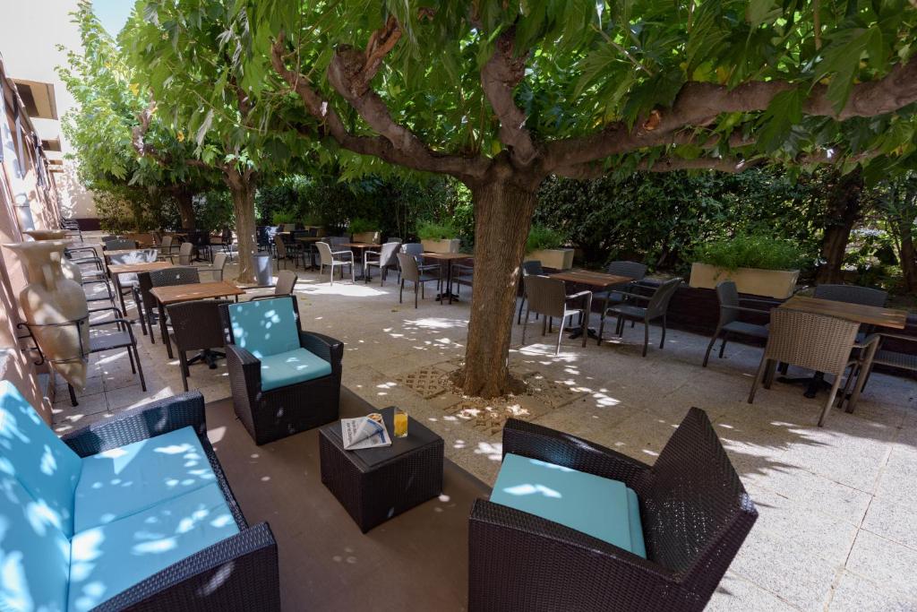Restaurace v ubytování ibis Avignon Centre Pont De L'Europe