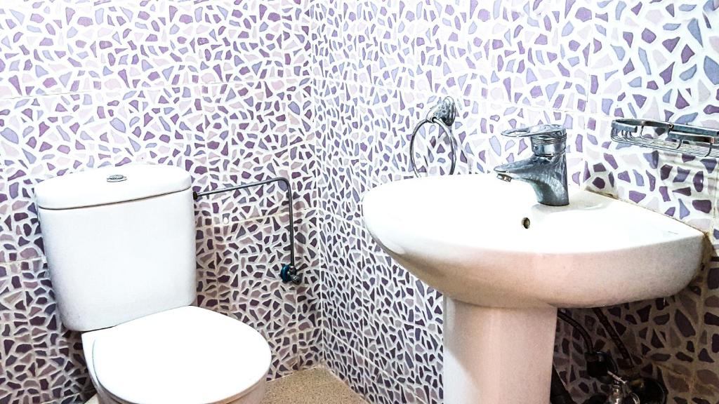 Koupelna v ubytování Villa Annakhil