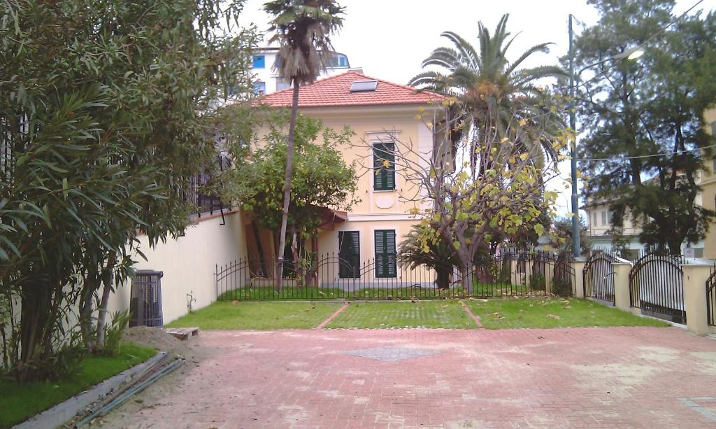 Vonkajšia záhrada v ubytovaní Villa Monteggia