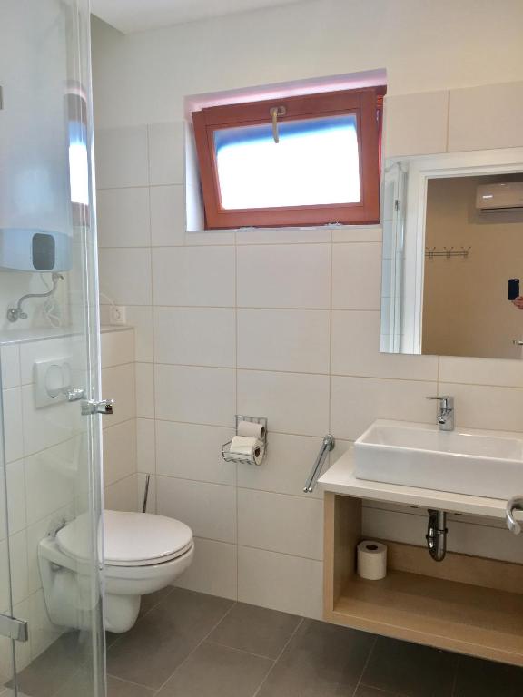 Koupelna v ubytování Apartman Diófa