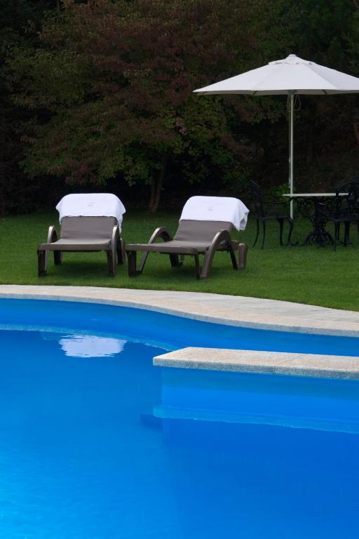 Bazén v ubytování Abba Xalet Suites Hotel nebo v jeho okolí