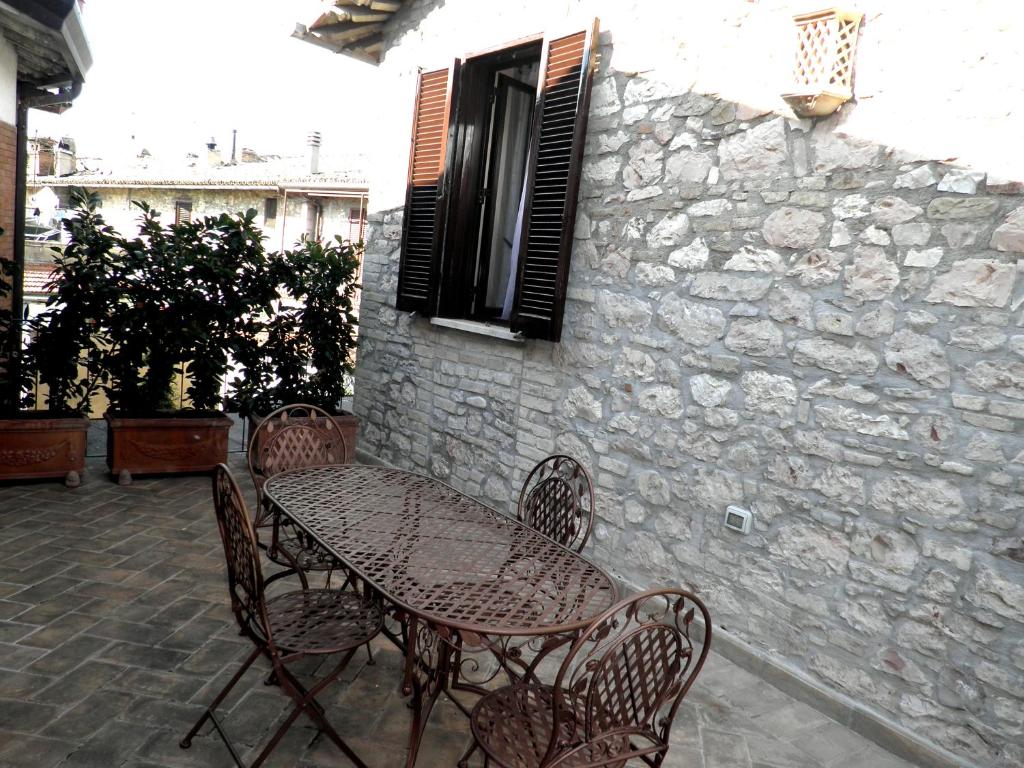 A balcony or terrace at Piazza degli Angeli