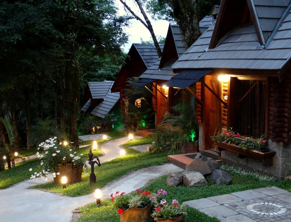 Pousada Chales da Montanha  Pousada Chales da Montanha