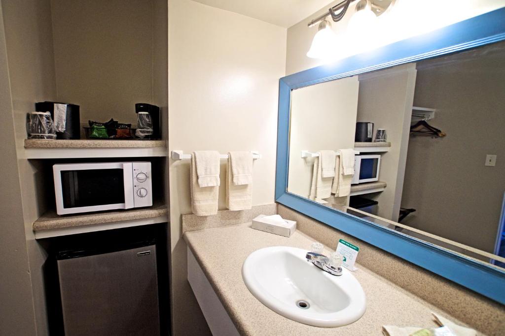 Ocean Villa Inn photo