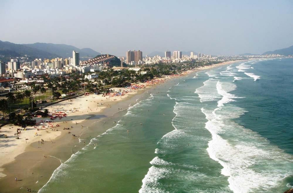  Comfort Guarujá Enseada Apartment