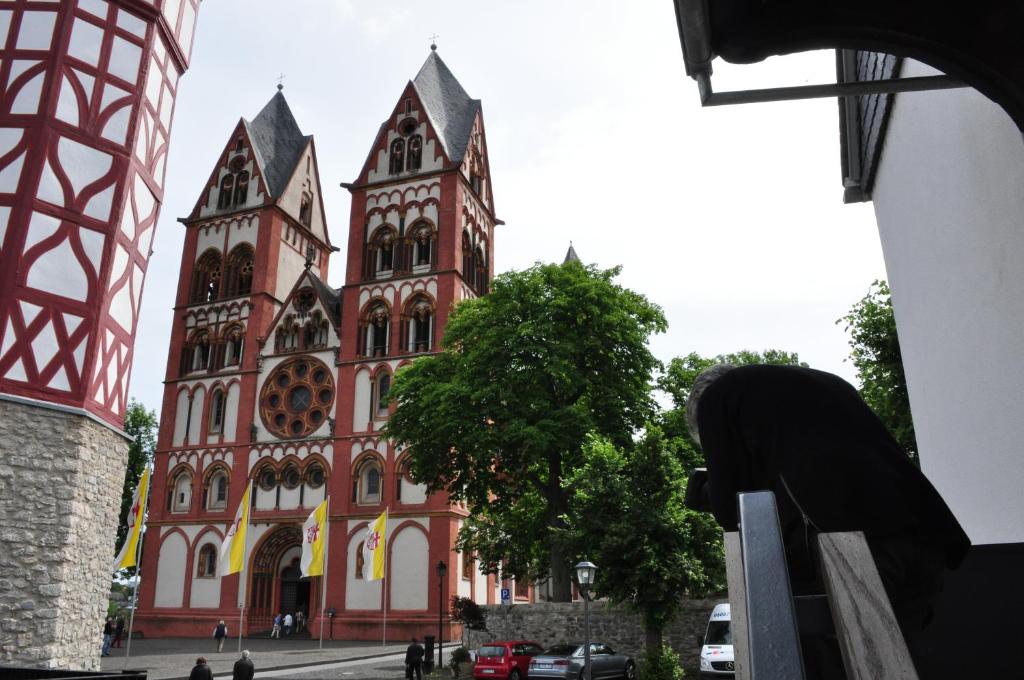 Fotografie z fotogalerie ubytování Hotel Gästehaus Priester v destinaci Limburg an der Lahn