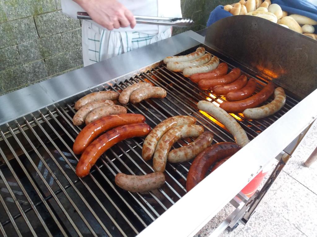 Gril dostupný pro hosty v penzionu