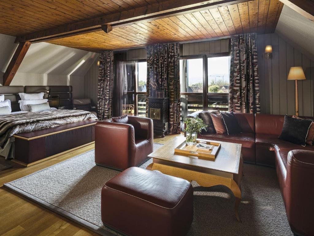 Posezení v ubytování Hotel des Berges, Restaurant Gastronomique & Spa