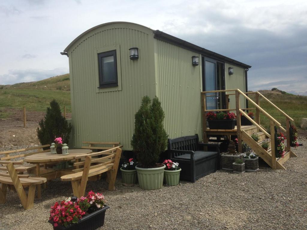 Upper Gilwern Quarry Hut - 