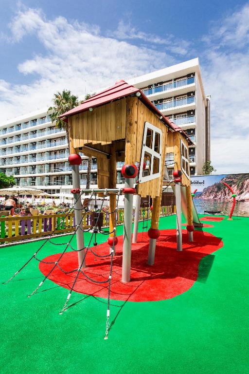 Herní místnost nebo prostor pro děti v ubytování Hotel Anabel