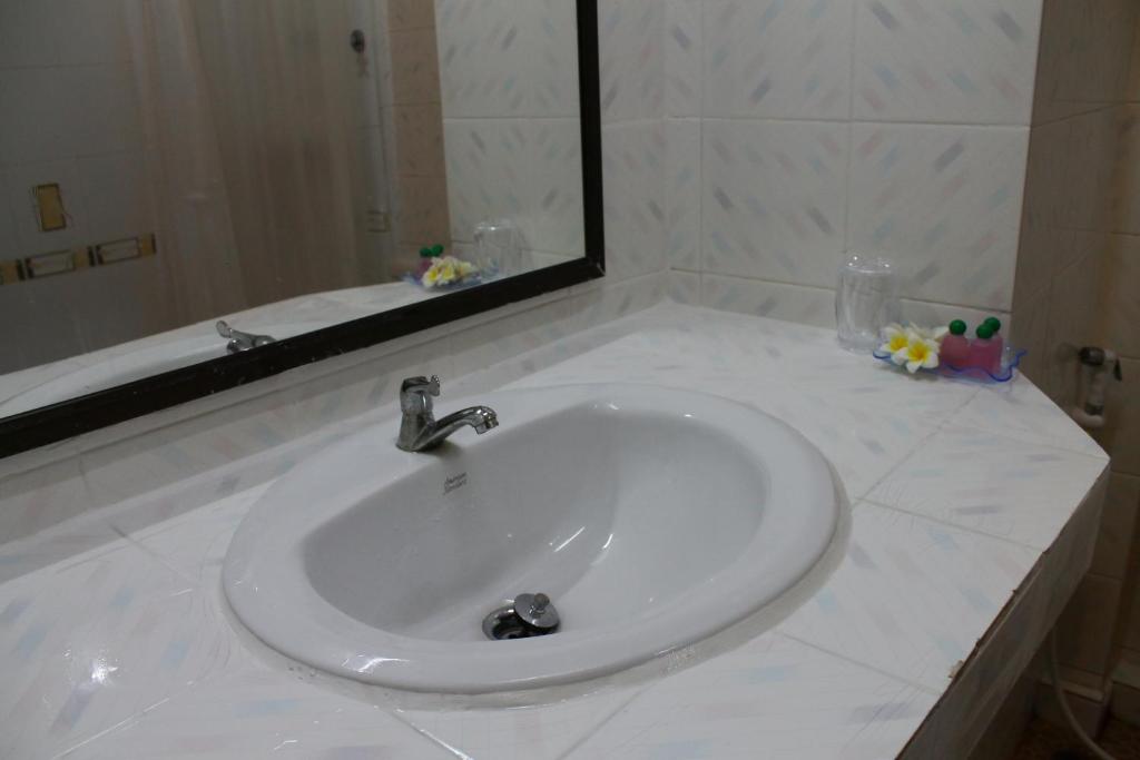 Bonny Hotel 4 Floors No Elevator - 4