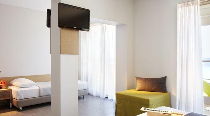 Margarita Sea Side Hotel - 16