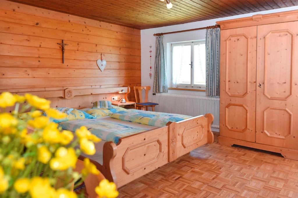 Postel nebo postele na pokoji v ubytování Lindenhof