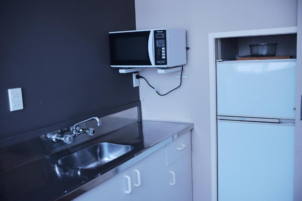 Kiwi Studios Motel - Resim 24