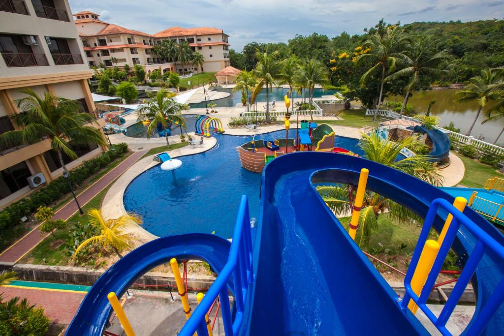a water slide at a water park at Amverton Heritage Resort in Malacca