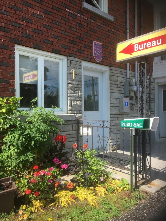 Fotografie z fotogalerie ubytování Motel le Sabre v destinaci Sherbrooke