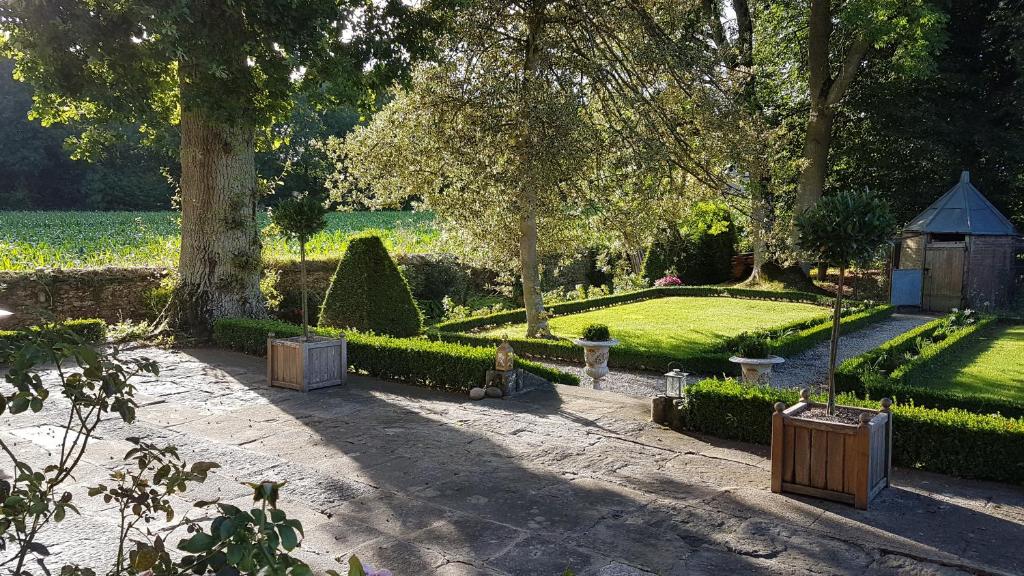 Zahrada ubytování Le Manoir de la Bigotière