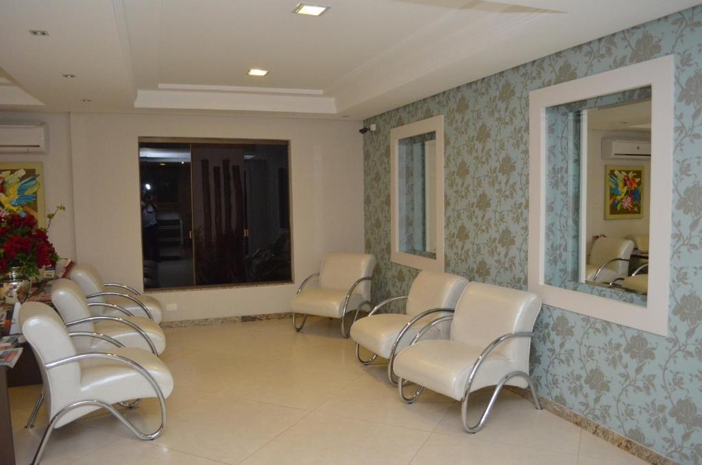  Hotel Real