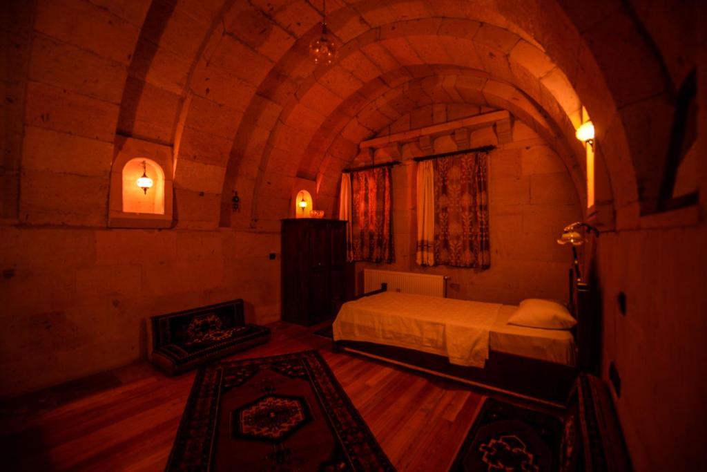 Vineyard Cave Hotel - 18