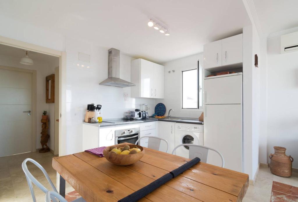 Kuchyňa alebo kuchynka v ubytovaní Apartamento Sietecolores Sea View