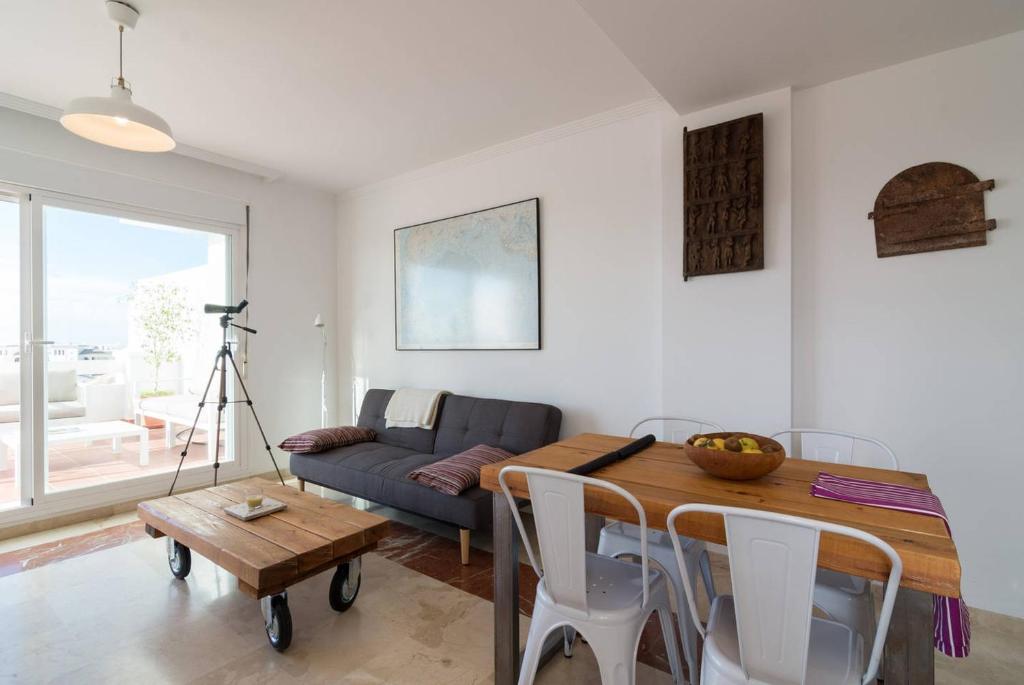 Posedenie v ubytovaní Apartamento Sietecolores Sea View