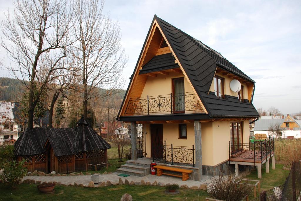 Budova, v ktorej sa dovolenkový dom nachádza