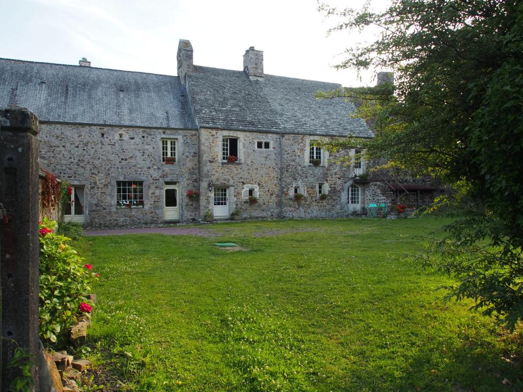 Zahrada ubytování Prieure St Pierre de La Luthumiere