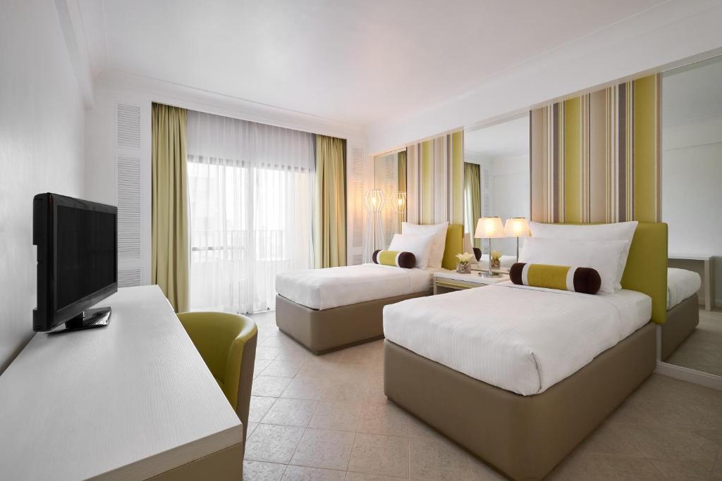 Mövenpick Hotel Mactan Island Cebu - Deluxe Twin Room With Atrium View
