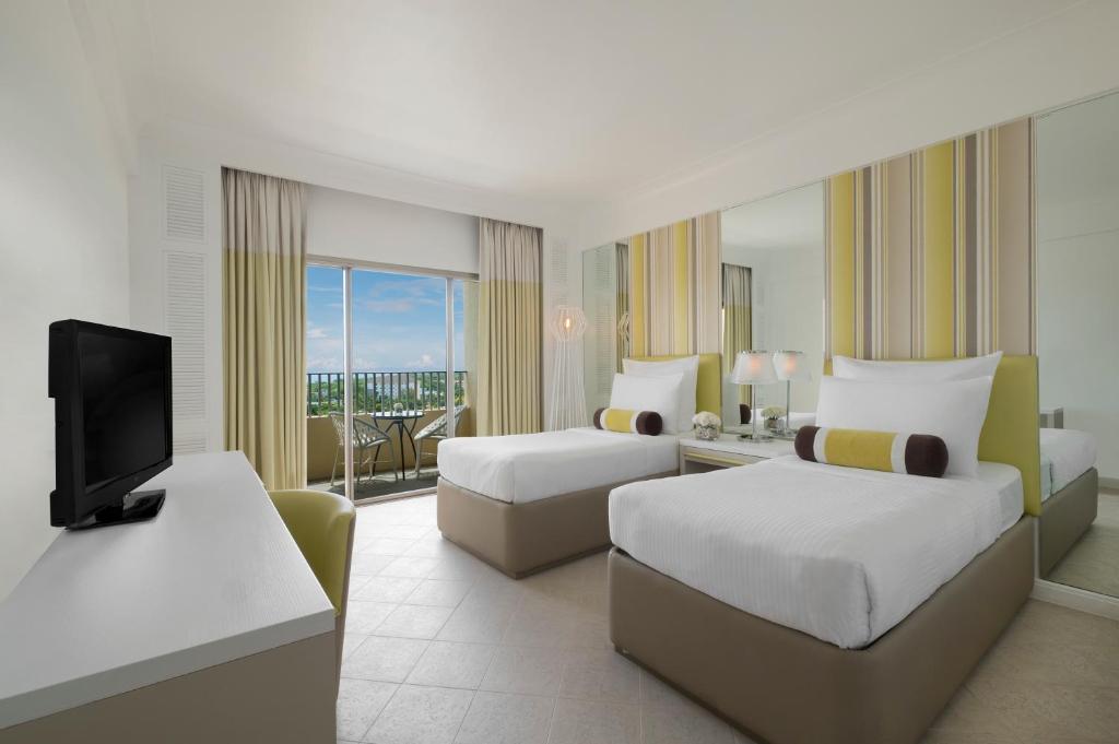 Mövenpick Hotel Mactan Island Cebu - Deluxe Twin Room With Sea View
